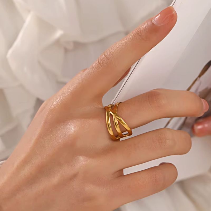 Anillo Cross Minimal By Lirio