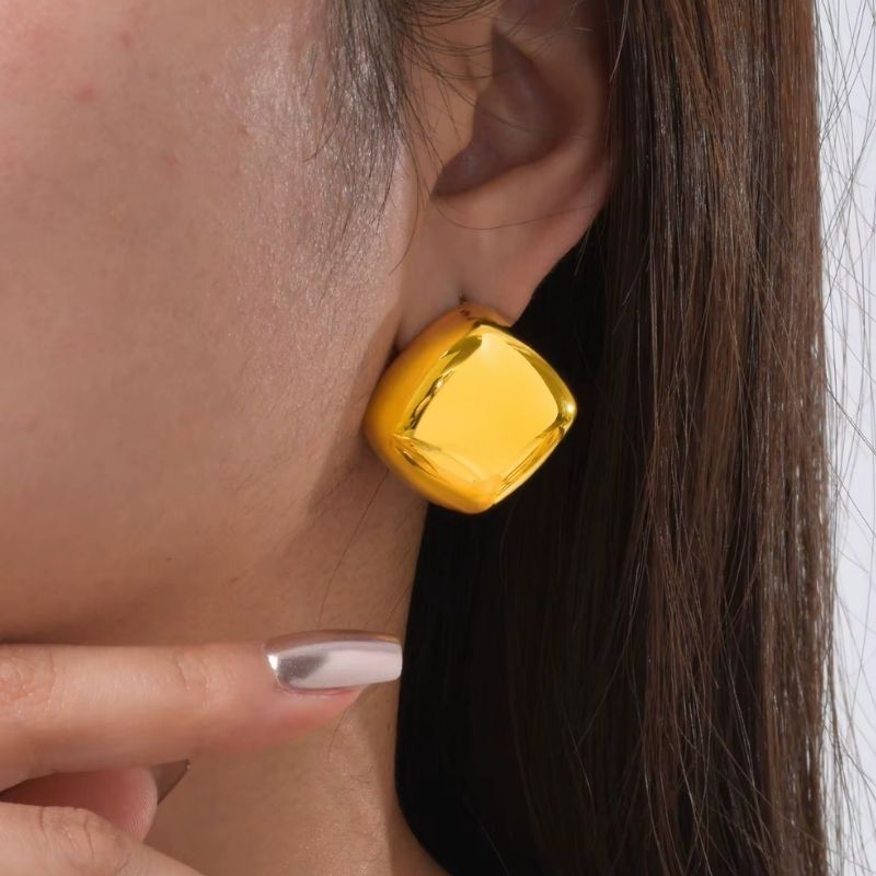 Aretes Puffy Square by LIRIO